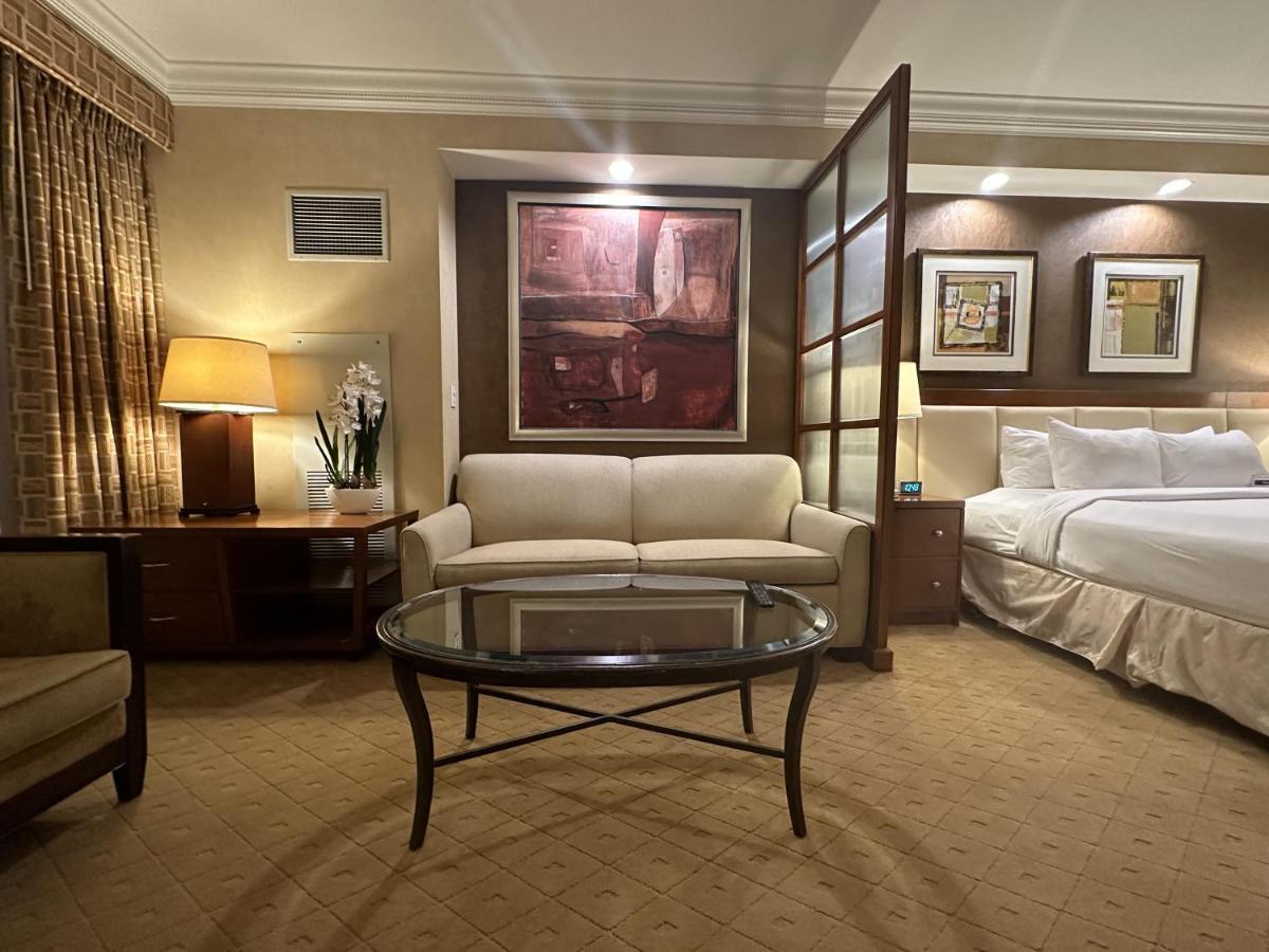 Mgm Signature Deluxe Balcony Strip View Suite Las Vegas Extérieur photo