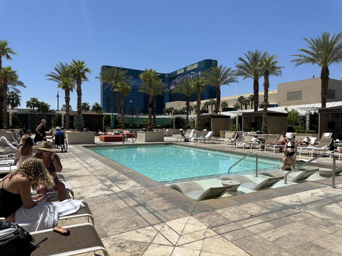 Mgm Signature Deluxe Balcony Strip View Suite Las Vegas Extérieur photo