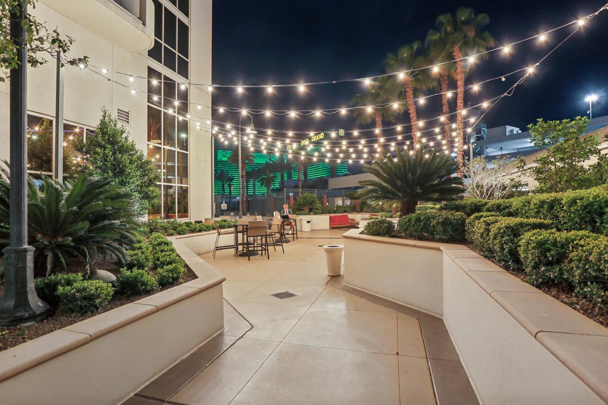 Mgm Signature Deluxe Balcony Strip View Suite Las Vegas Extérieur photo