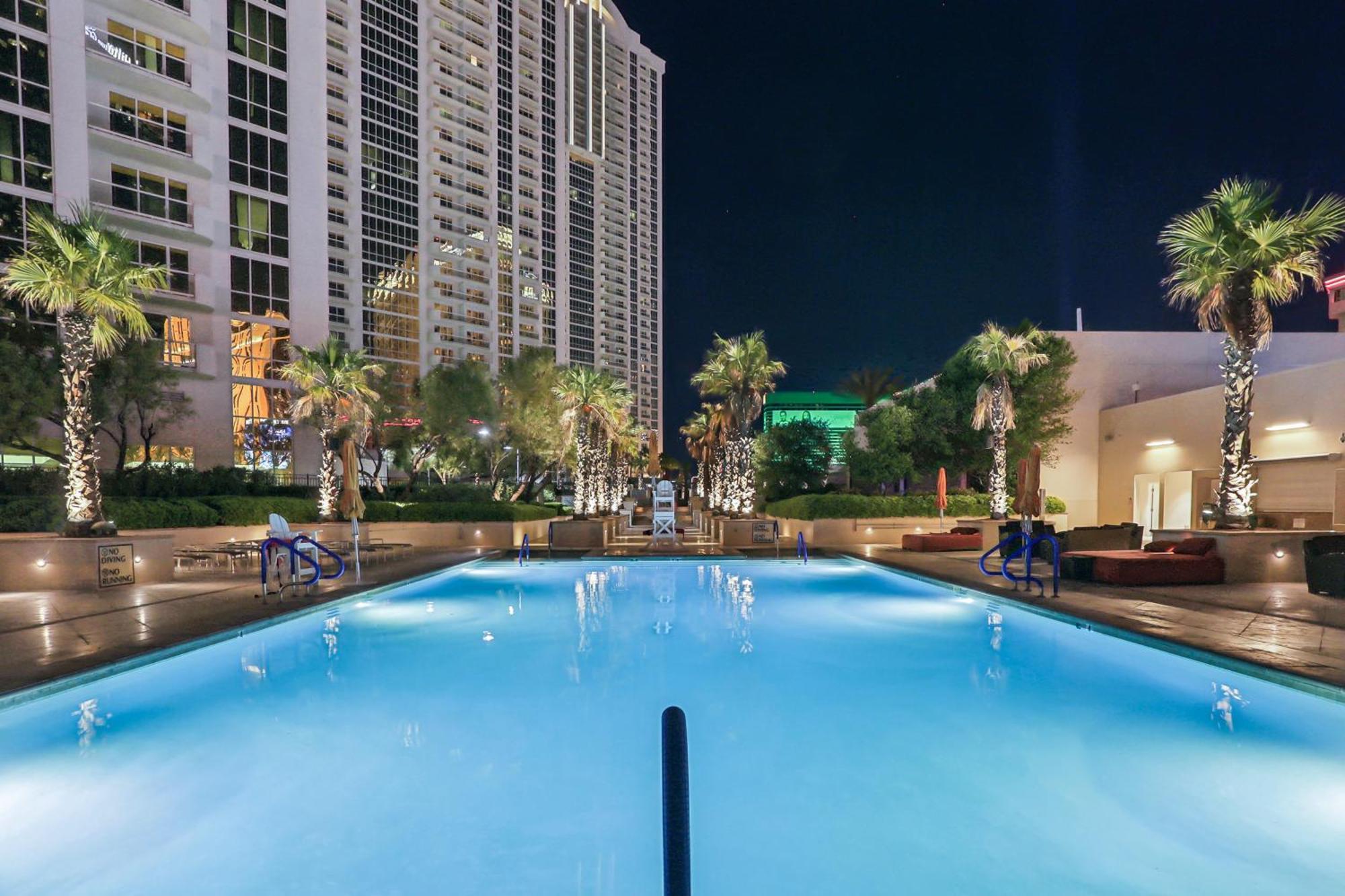 Mgm Signature Deluxe Balcony Strip View Suite Las Vegas Extérieur photo