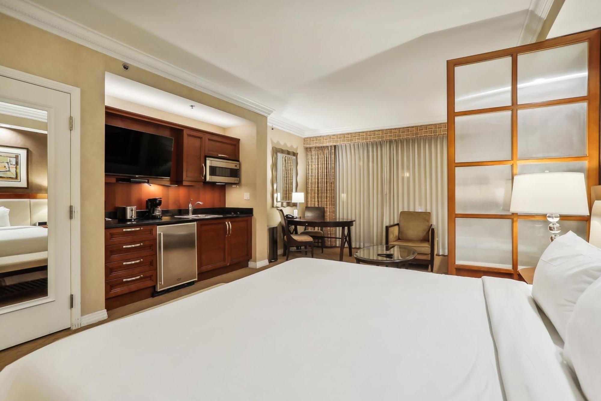 Mgm Signature Deluxe Balcony Strip View Suite Las Vegas Extérieur photo